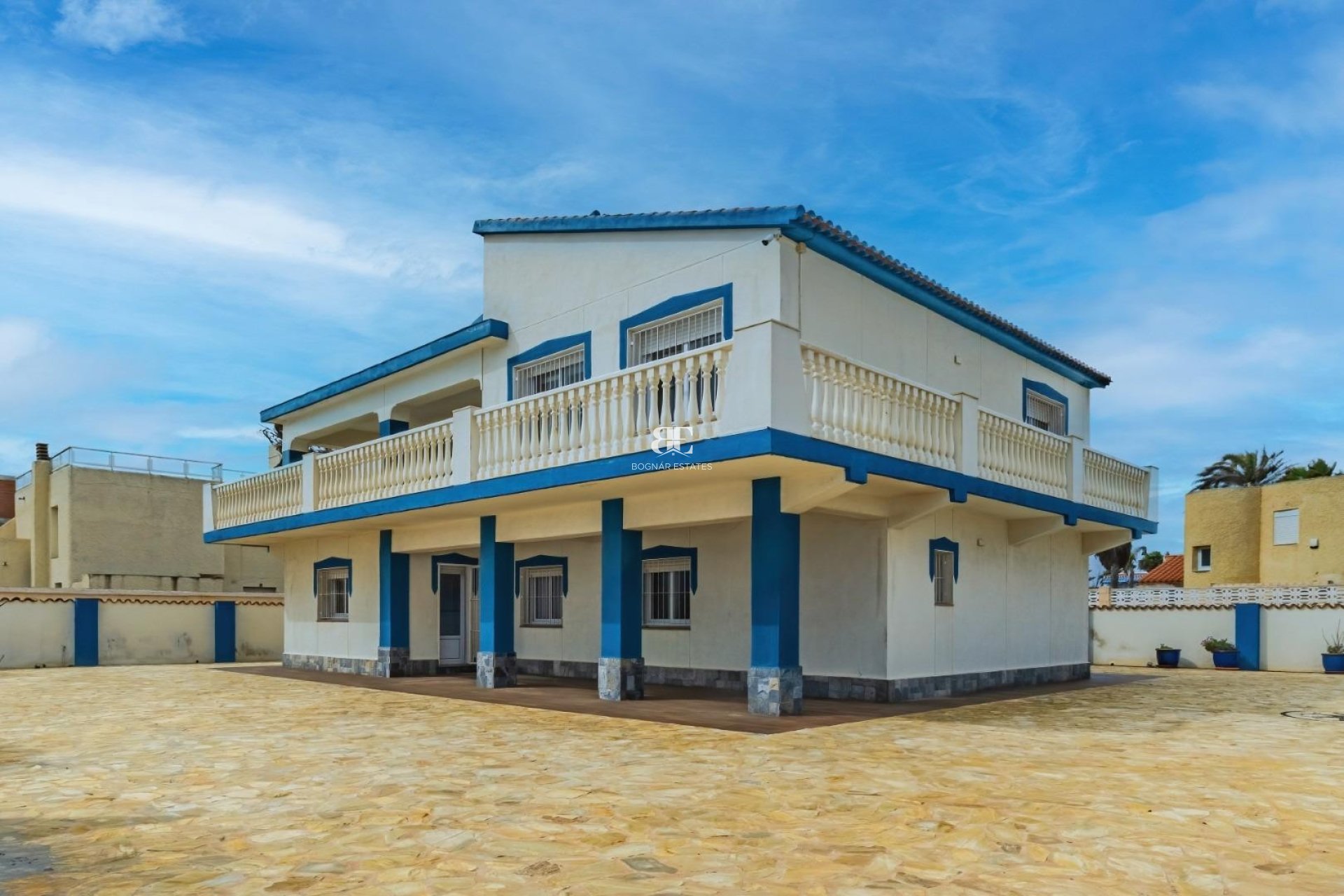 Herverkoop - Villa -
La Manga del Mar Menor - Playa del Estacio