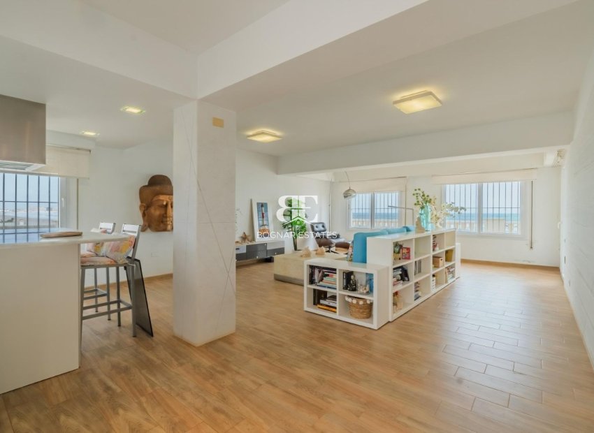 Herverkoop - Villa -
La Manga del Mar Menor - Playa del Estacio