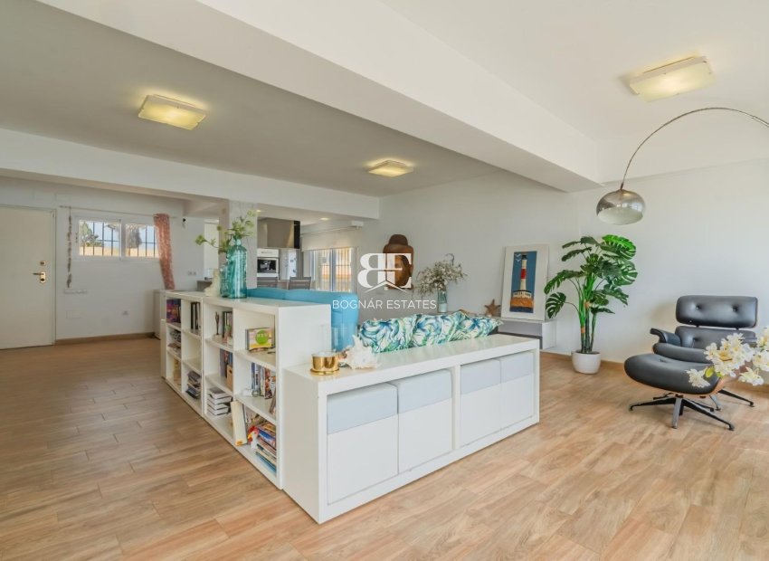 Herverkoop - Villa -
La Manga del Mar Menor - Playa del Estacio