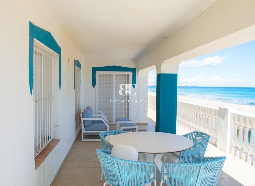 Herverkoop - Villa -
La Manga del Mar Menor