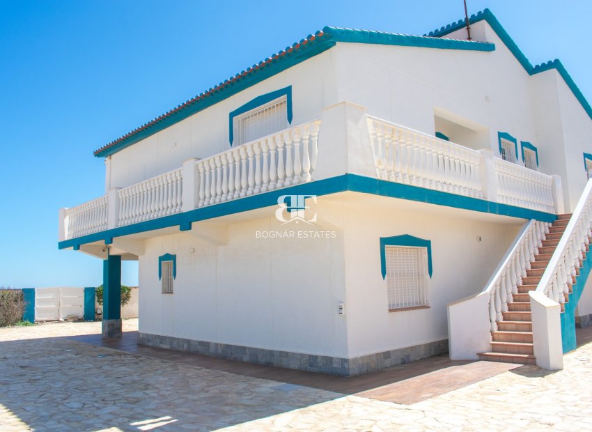 Herverkoop - Villa -
La Manga del Mar Menor