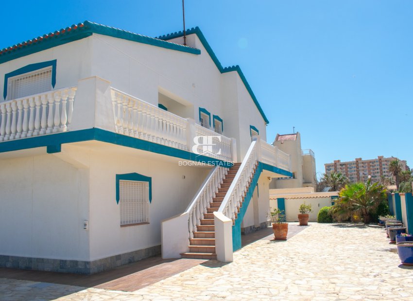 Herverkoop - Villa -
La Manga del Mar Menor