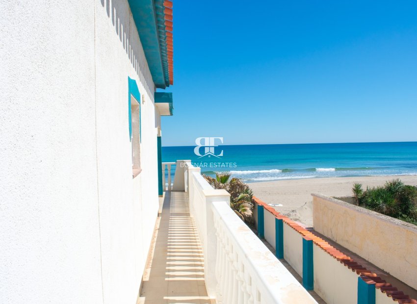 Herverkoop - Villa -
La Manga del Mar Menor