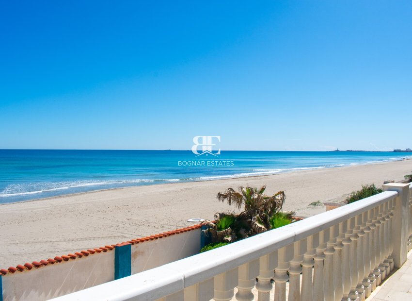 Herverkoop - Villa -
La Manga del Mar Menor