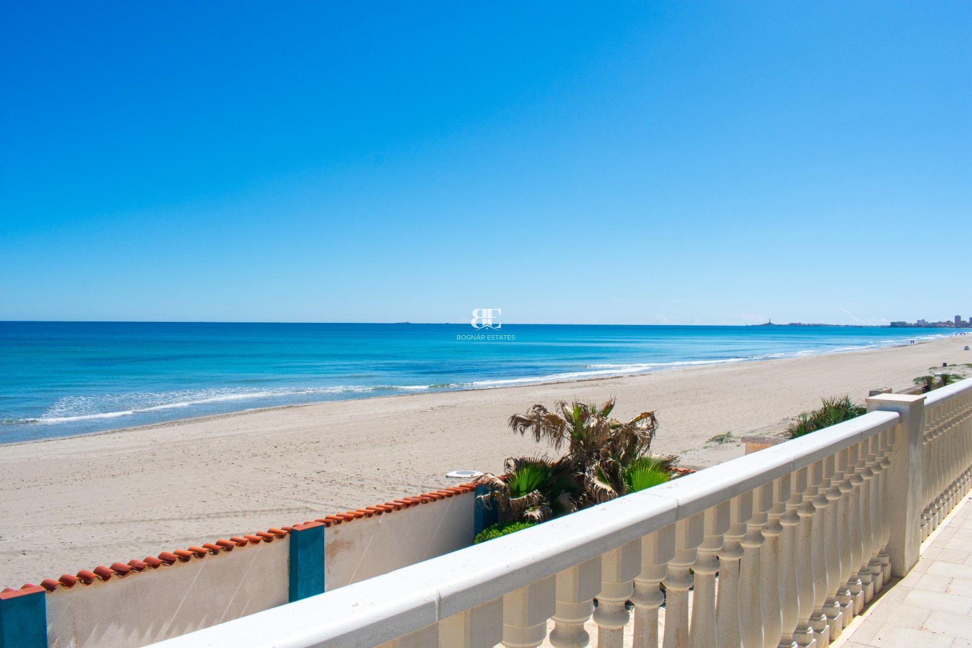 Herverkoop - Villa -
La Manga del Mar Menor