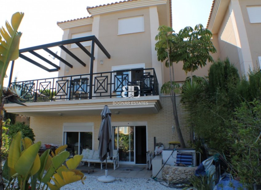 Herverkoop - Villa -
La Nucía - Chula vista