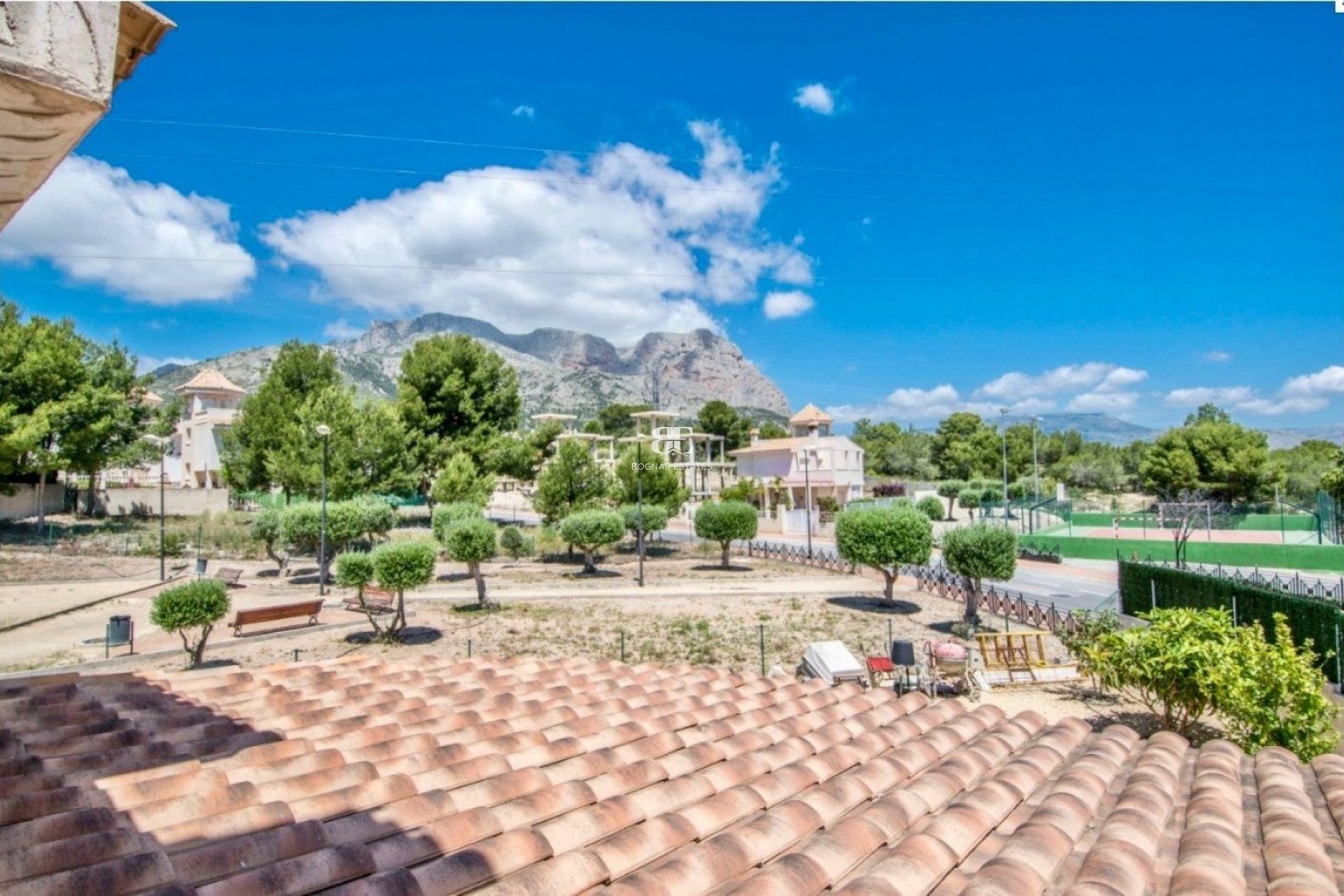 Herverkoop - Villa -
La Nucía - Convent De Les Montjes