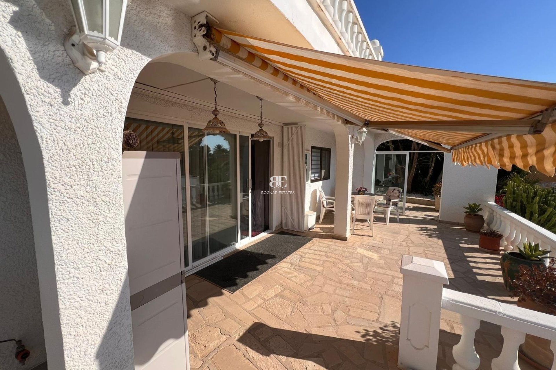 Herverkoop - Villa -
La Nucía - Monte Bello