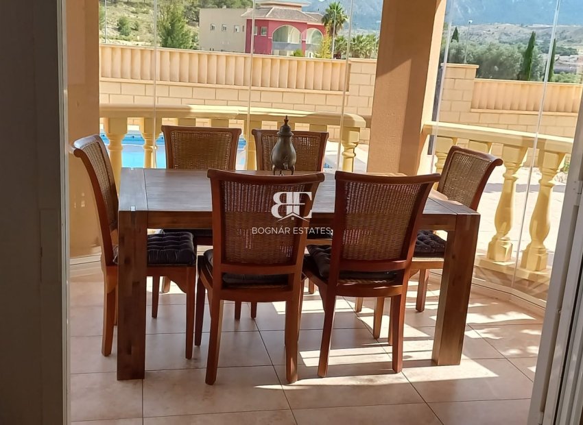 Herverkoop - Villa -
La Romana