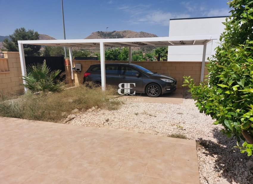 Herverkoop - Villa -
La Romana