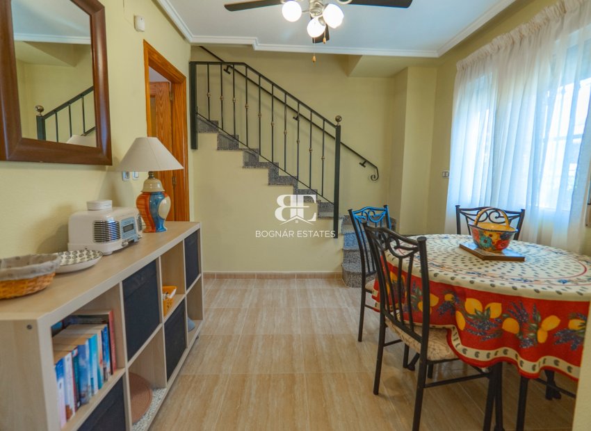 Herverkoop - Villa -
Lo Crispin