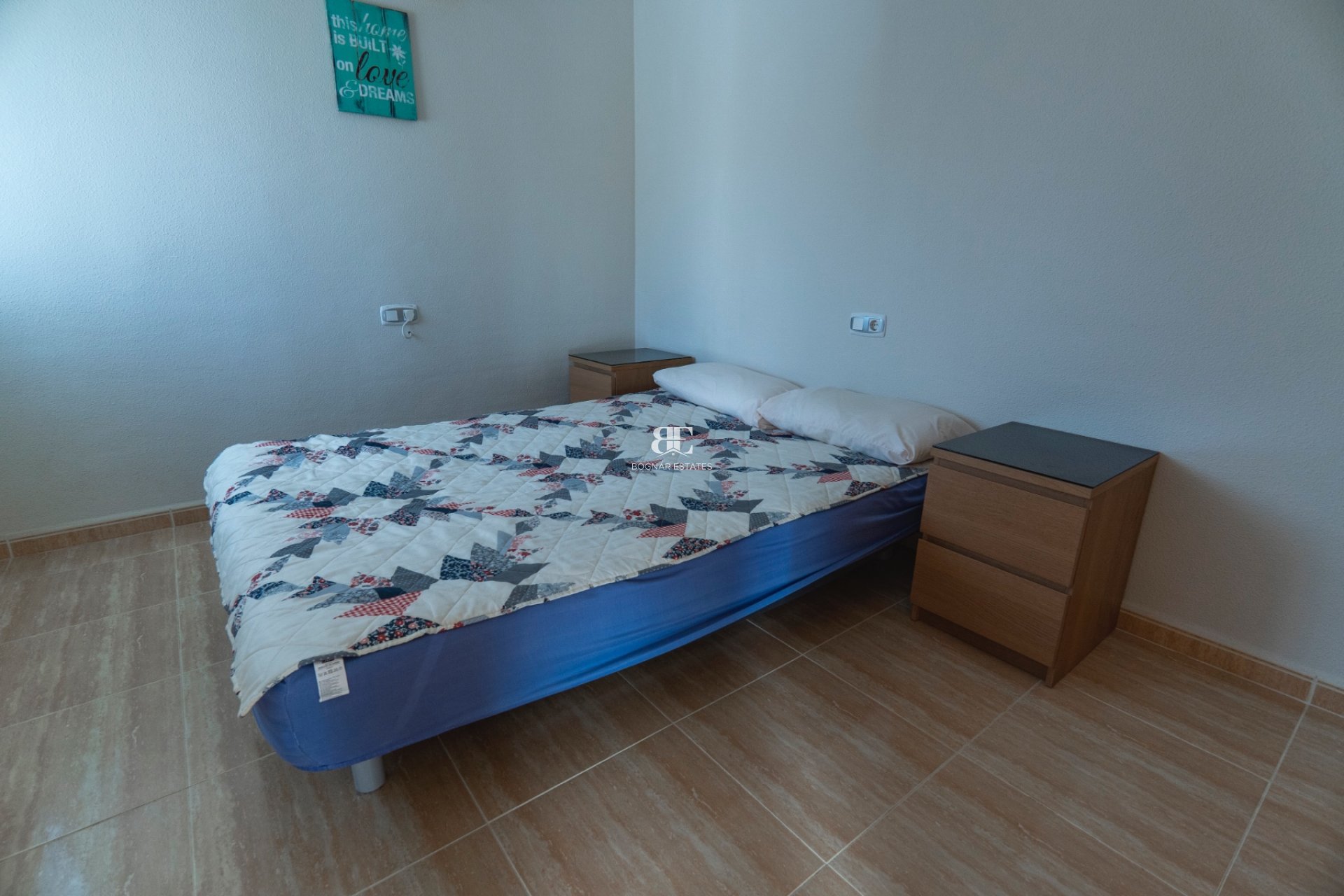 Herverkoop - Villa -
Lo Crispin