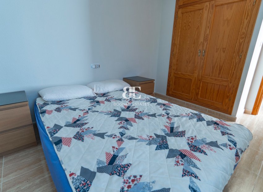 Herverkoop - Villa -
Lo Crispin