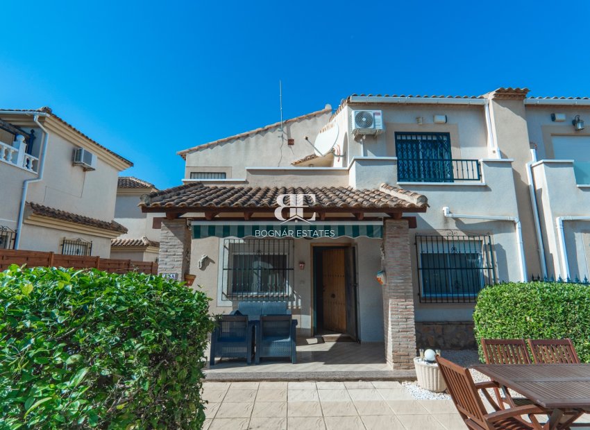 Herverkoop - Villa -
Lo Crispin