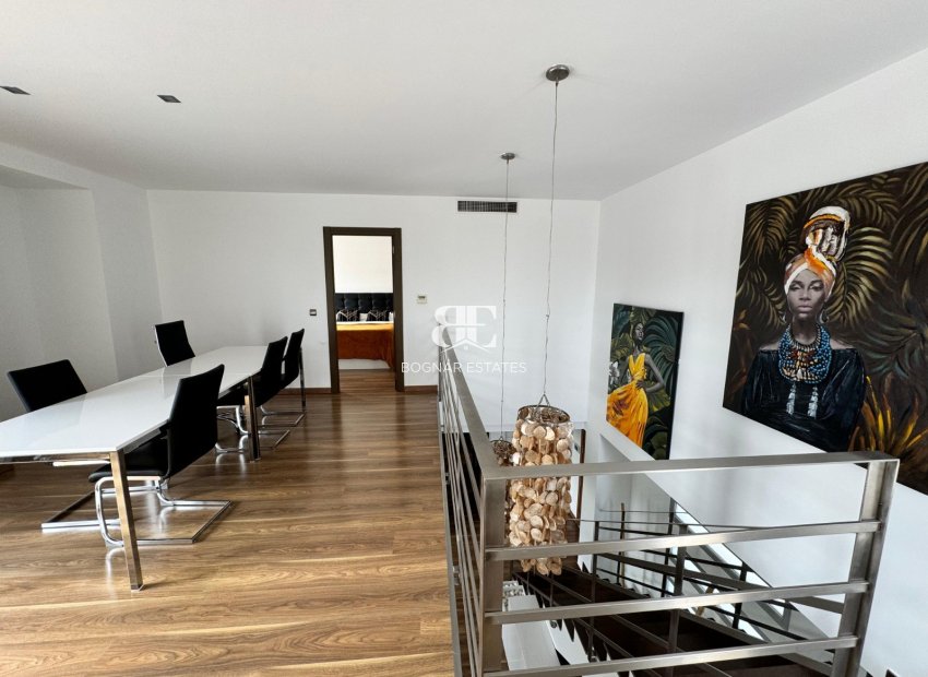 Herverkoop - Villa -
Lorca - El Campillo