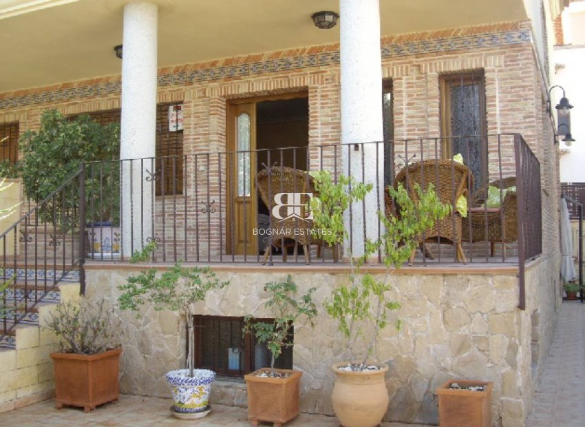 Herverkoop - Villa -
Los Alcazares - Beach