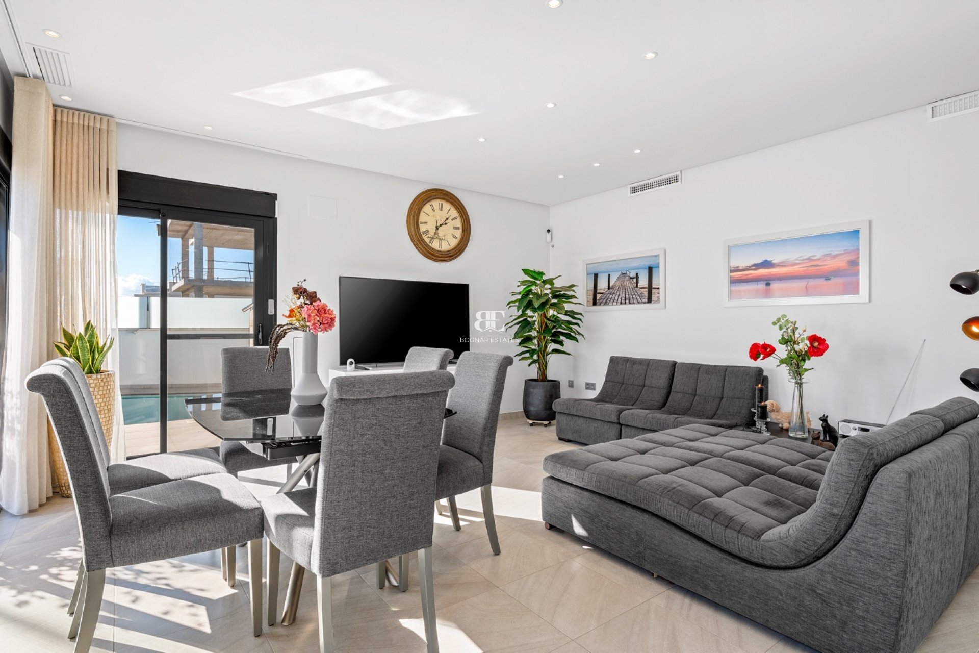 Herverkoop - Villa -
Los Alcazares - Euroroda