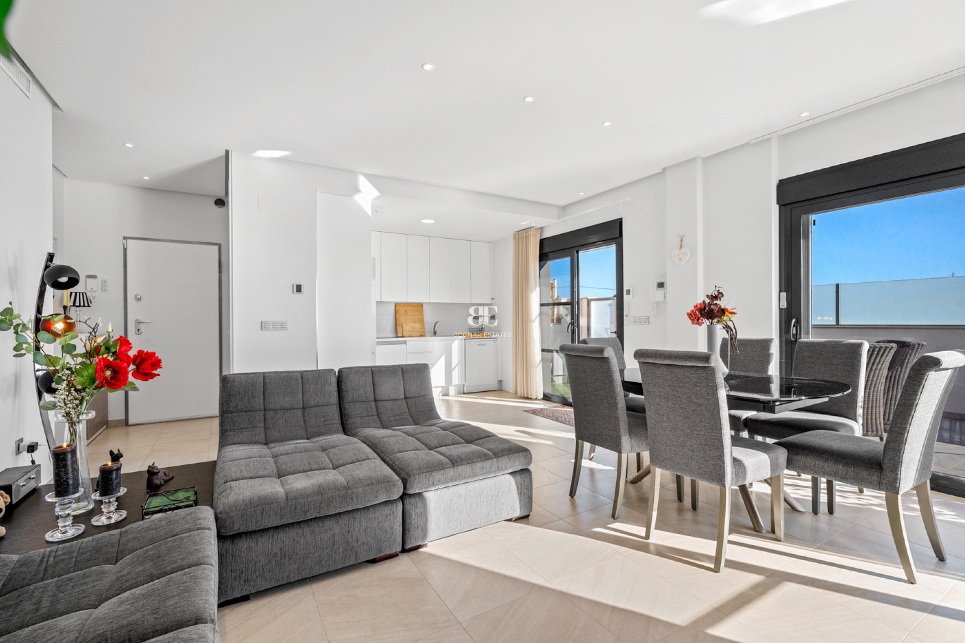 Herverkoop - Villa -
Los Alcazares - Euroroda