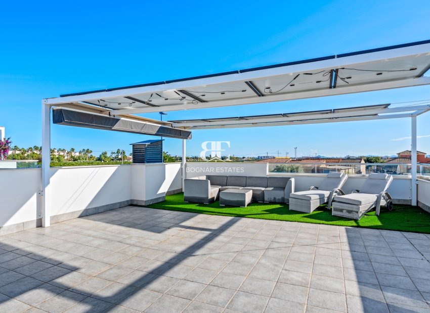 Herverkoop - Villa -
Los Alcazares - Euroroda