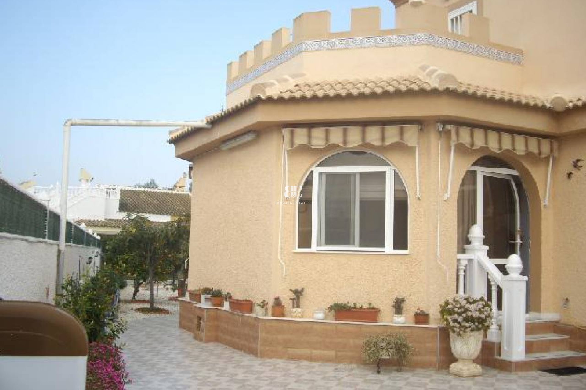 Herverkoop - Villa -
Los Alcazares - Oasis