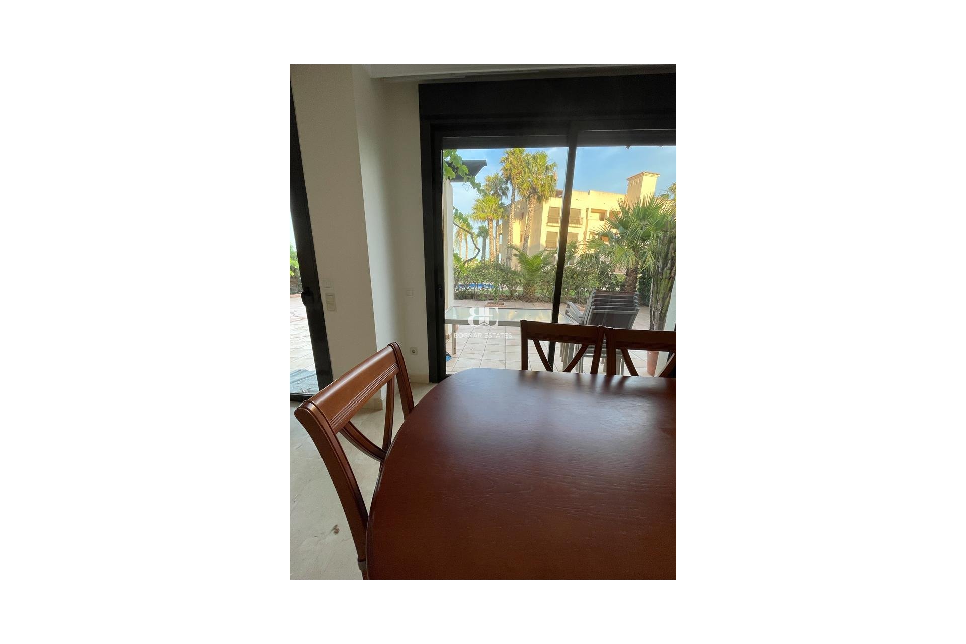 Herverkoop - Villa -
Los Alcazares - Roda