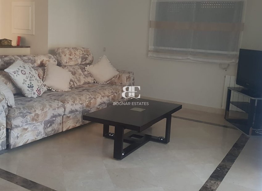 Herverkoop - Villa -
Los Alcazares - Roda