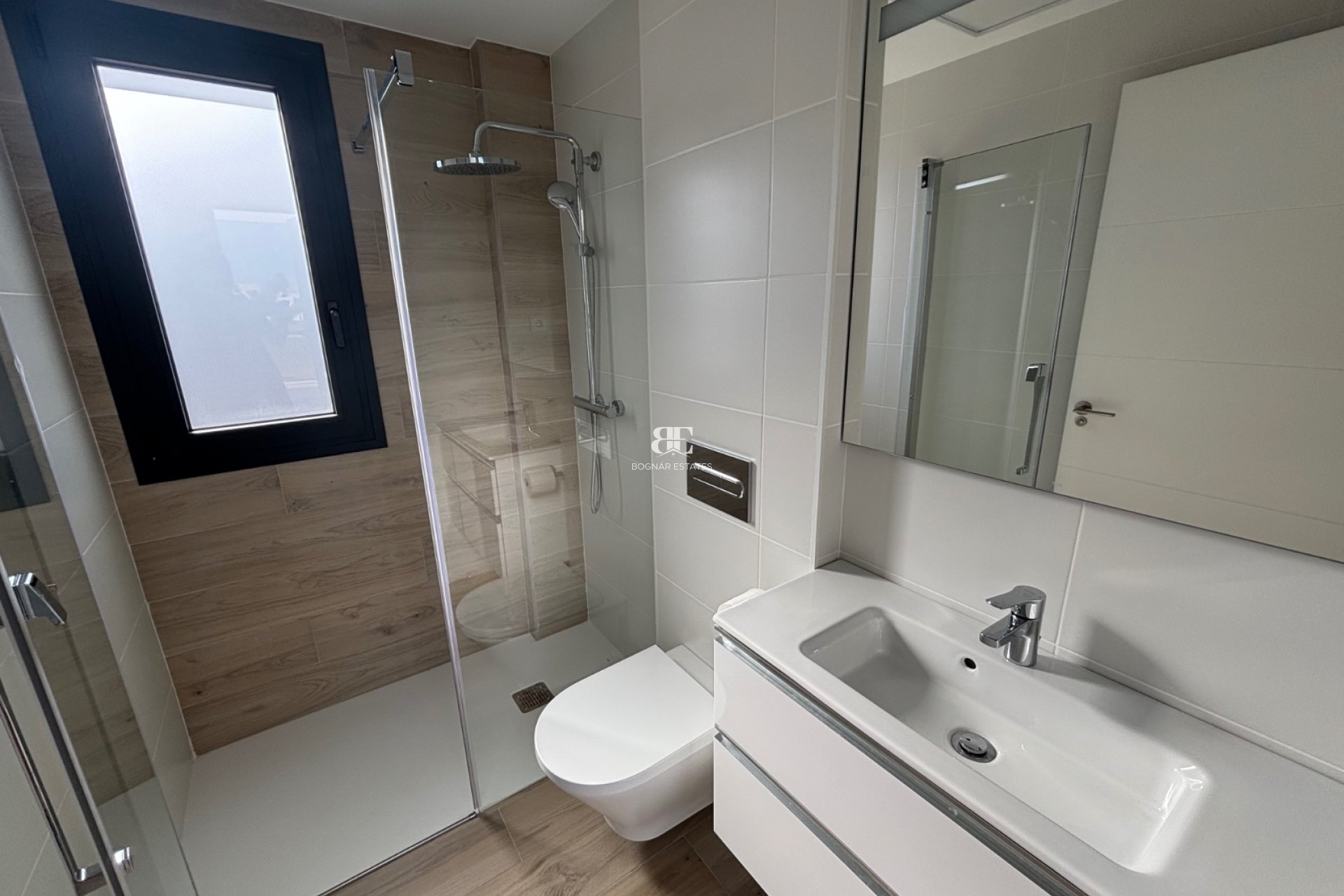 Herverkoop - Villa -
Los Alcazares - Roda