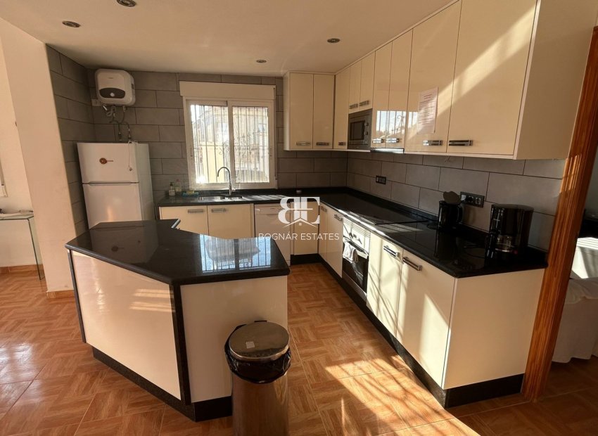 Herverkoop - Villa -
Los Alcazares - Santa Rosalia