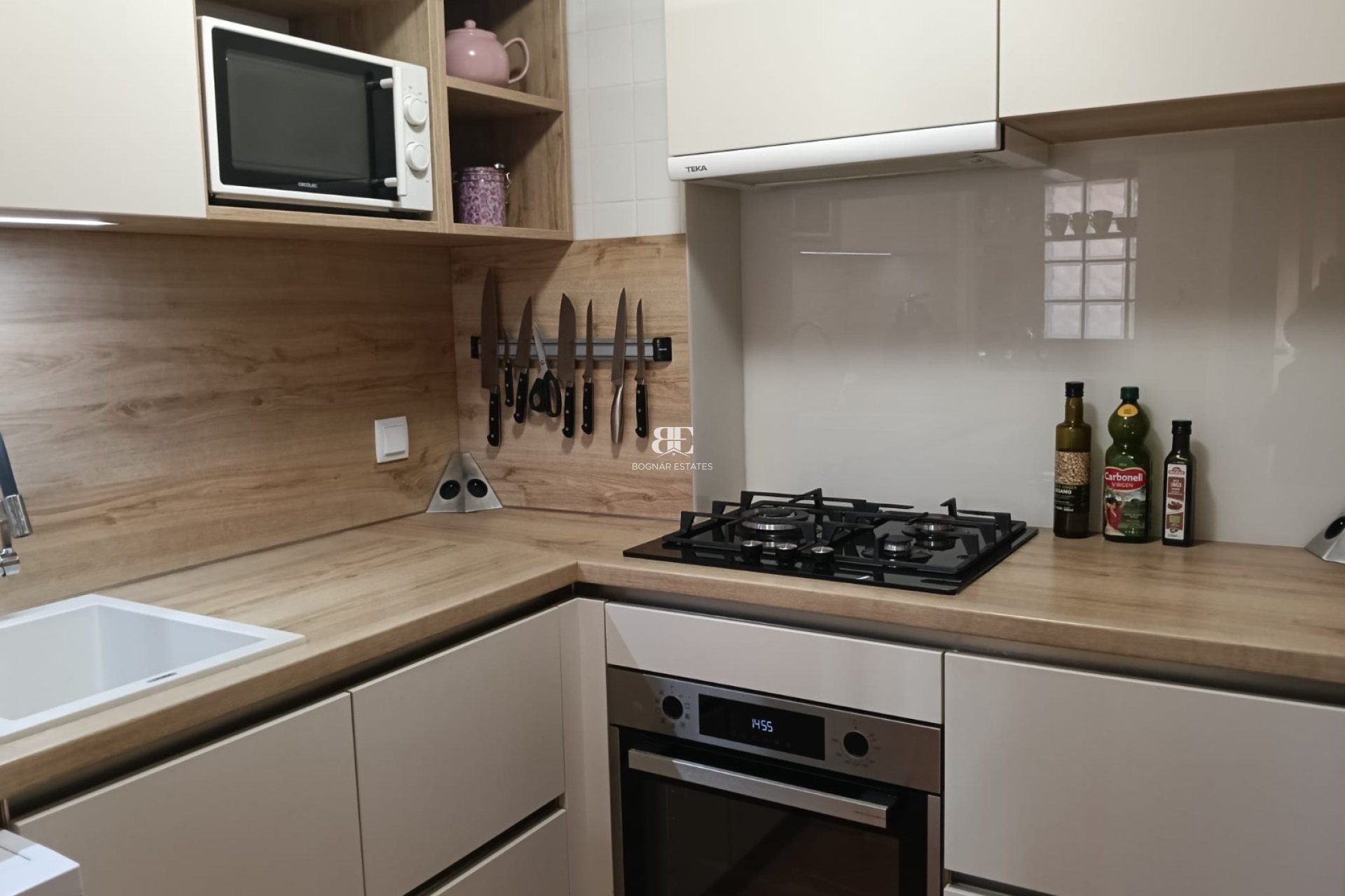 Herverkoop - Villa -
Los Montesinos - La Herrada