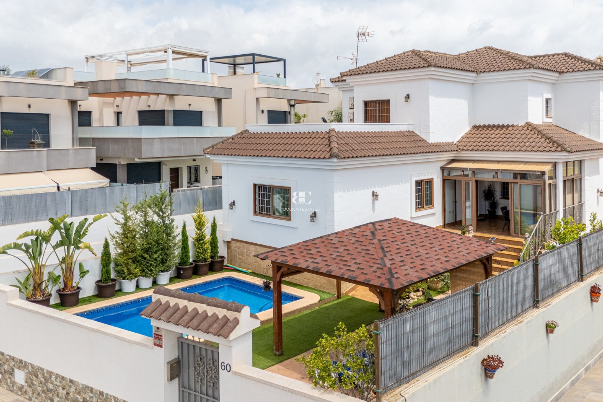 Herverkoop - Villa -
Los Montesinos - La Herrada