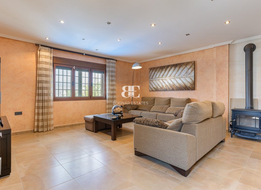 Herverkoop - Villa -
Los Montesinos - La Herrada