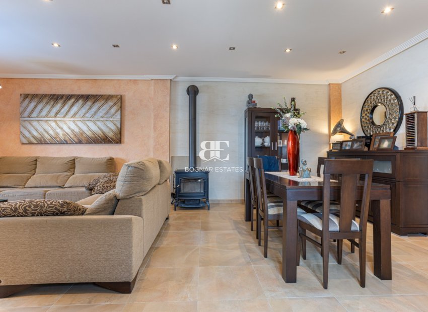 Herverkoop - Villa -
Los Montesinos - La Herrada