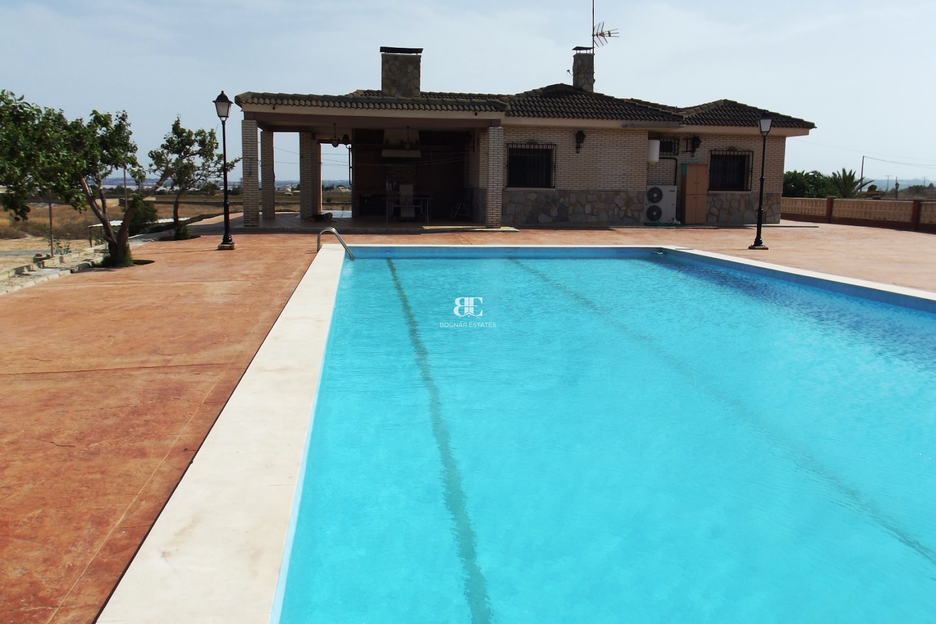 Herverkoop - Villa -
Los Montesinos - La Herrada