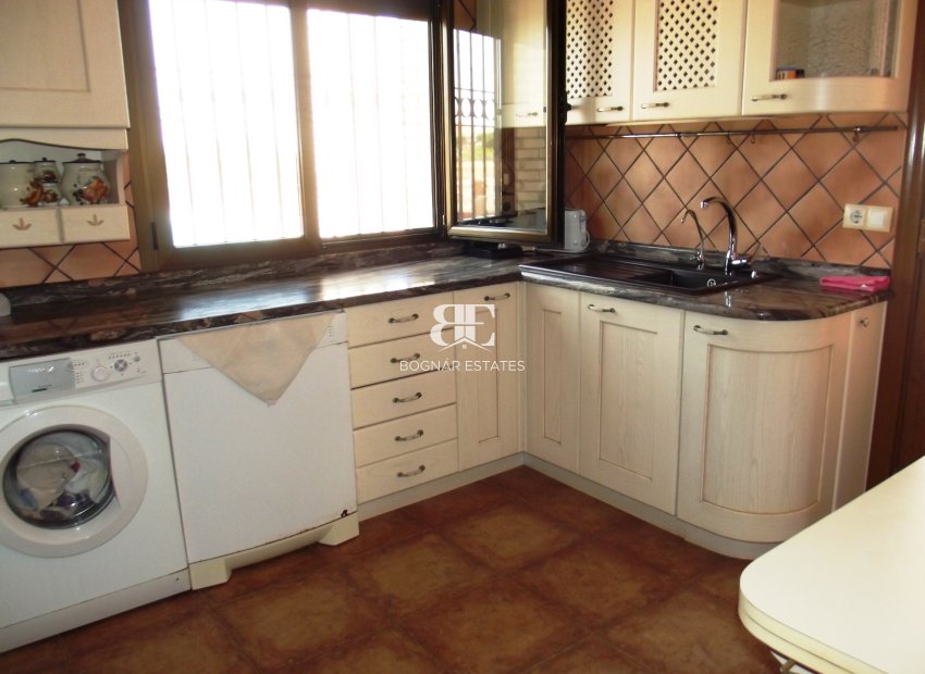 Herverkoop - Villa -
Los Montesinos - La Herrada