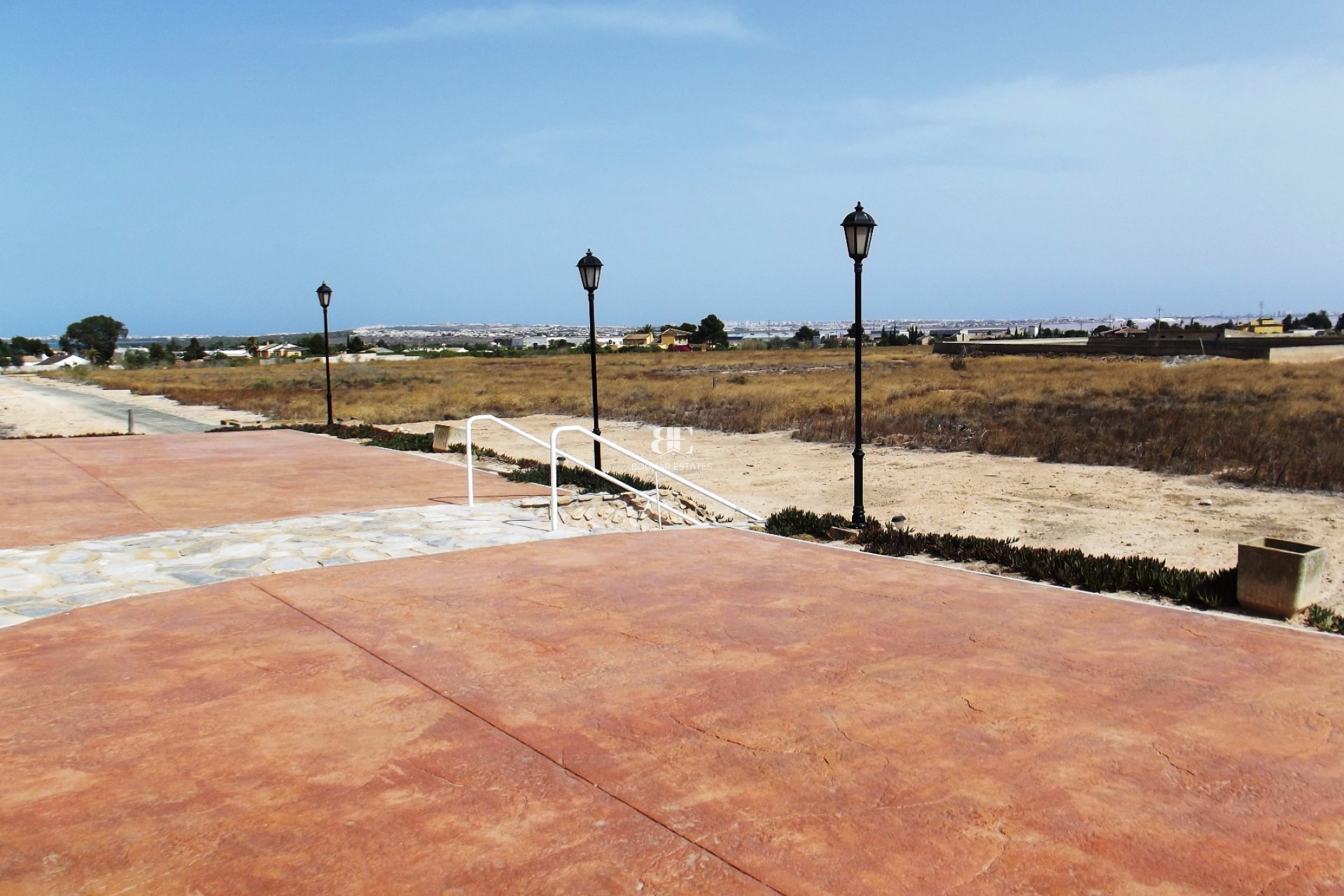 Herverkoop - Villa -
Los Montesinos - La Herrada