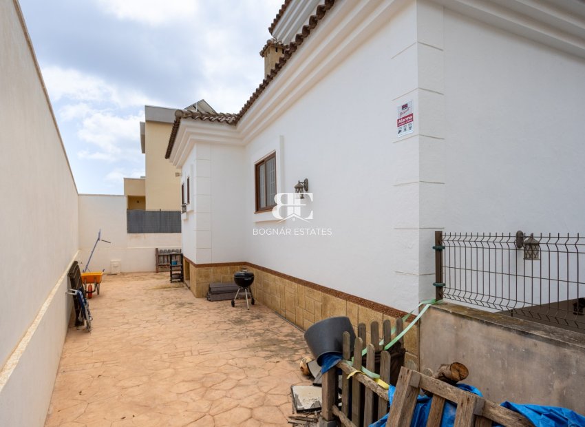 Herverkoop - Villa -
Los Montesinos - La Herrada