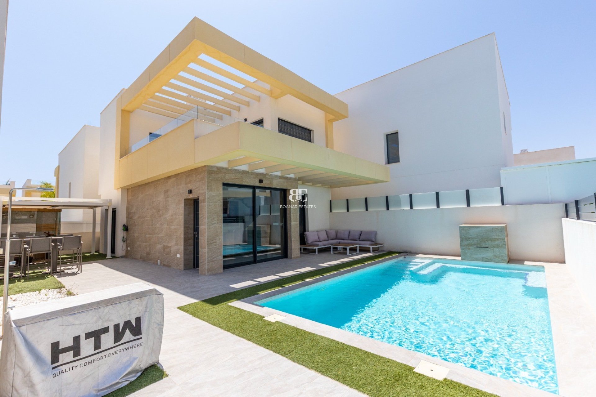 Herverkoop - Villa -
Los Montesinos - La Herrada