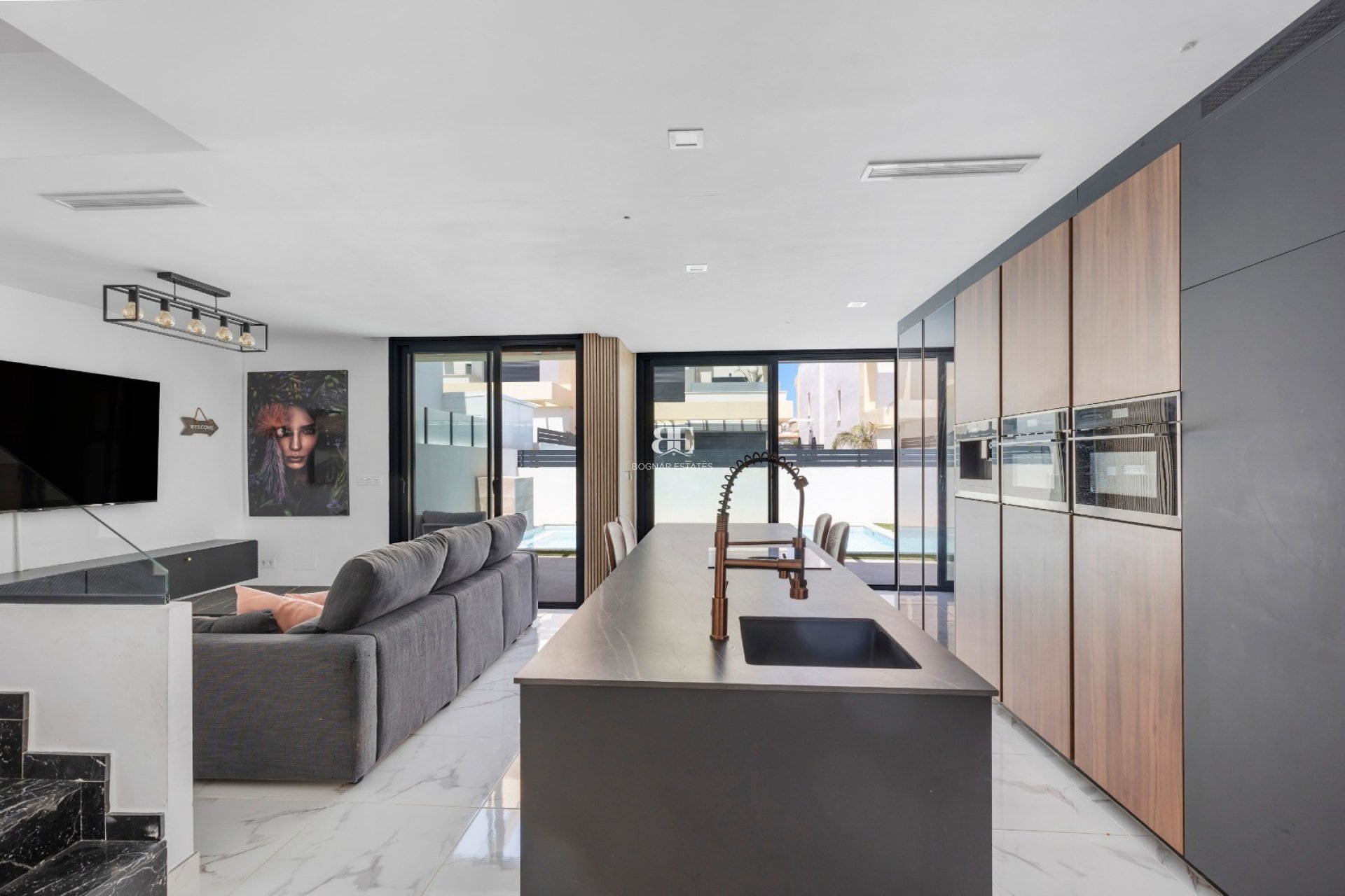 Herverkoop - Villa -
Los Montesinos - La Herrada