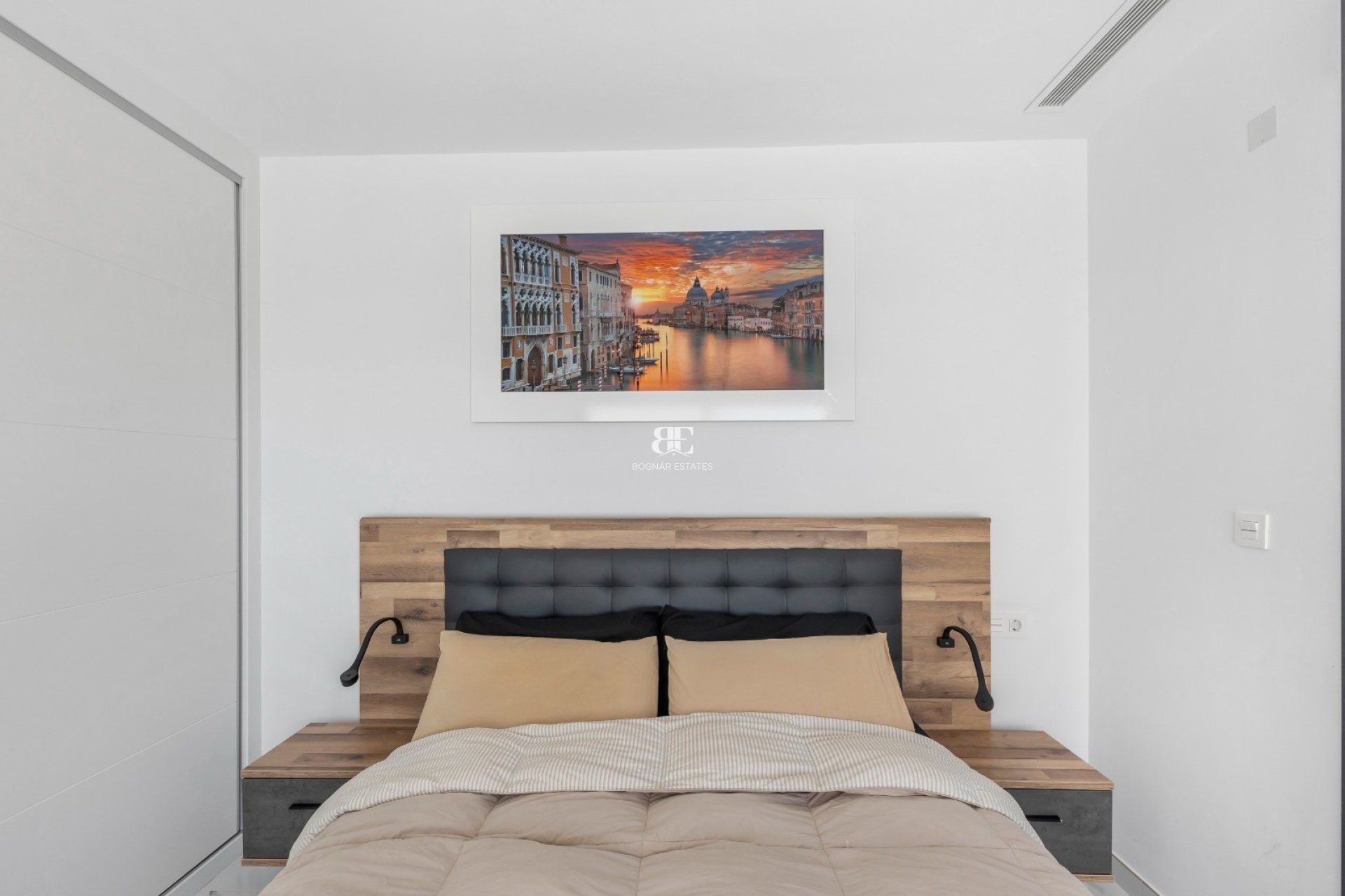 Herverkoop - Villa -
Los Montesinos - La Herrada