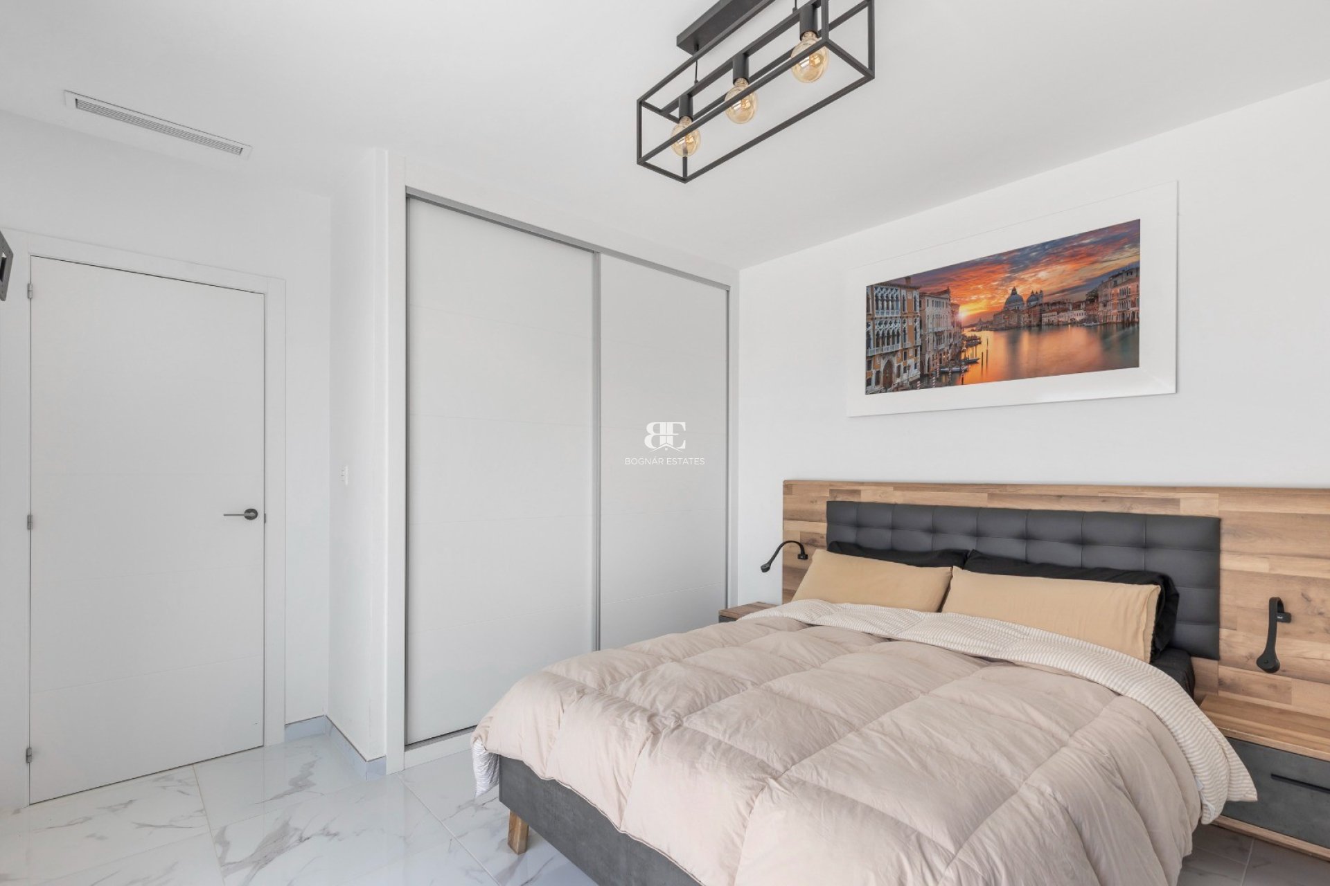 Herverkoop - Villa -
Los Montesinos - La Herrada