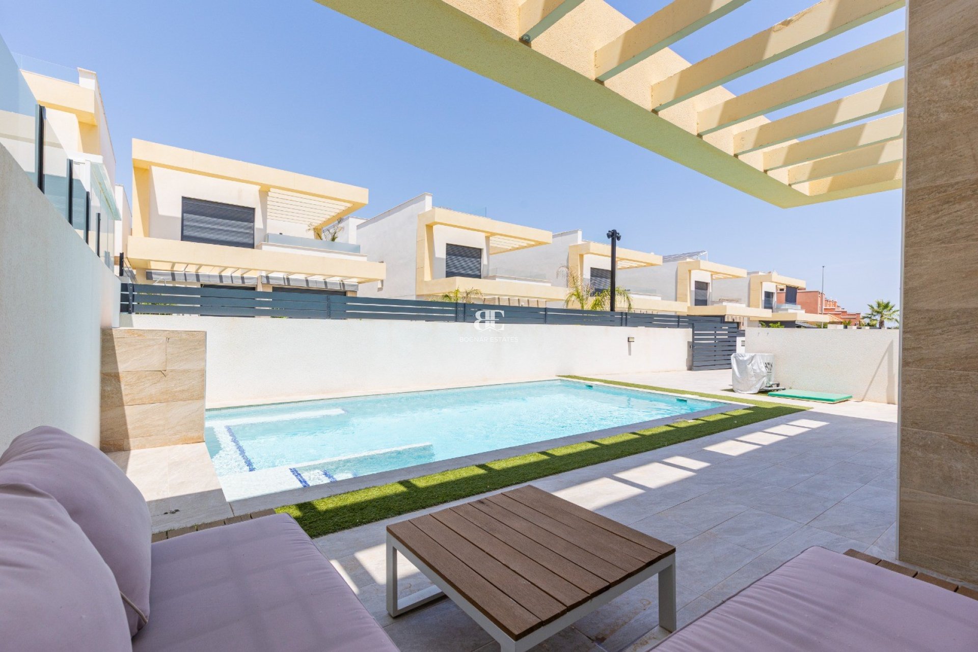 Herverkoop - Villa -
Los Montesinos - La Herrada