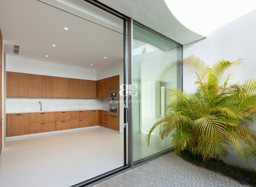 Herverkoop - Villa -
Malaga - Casares