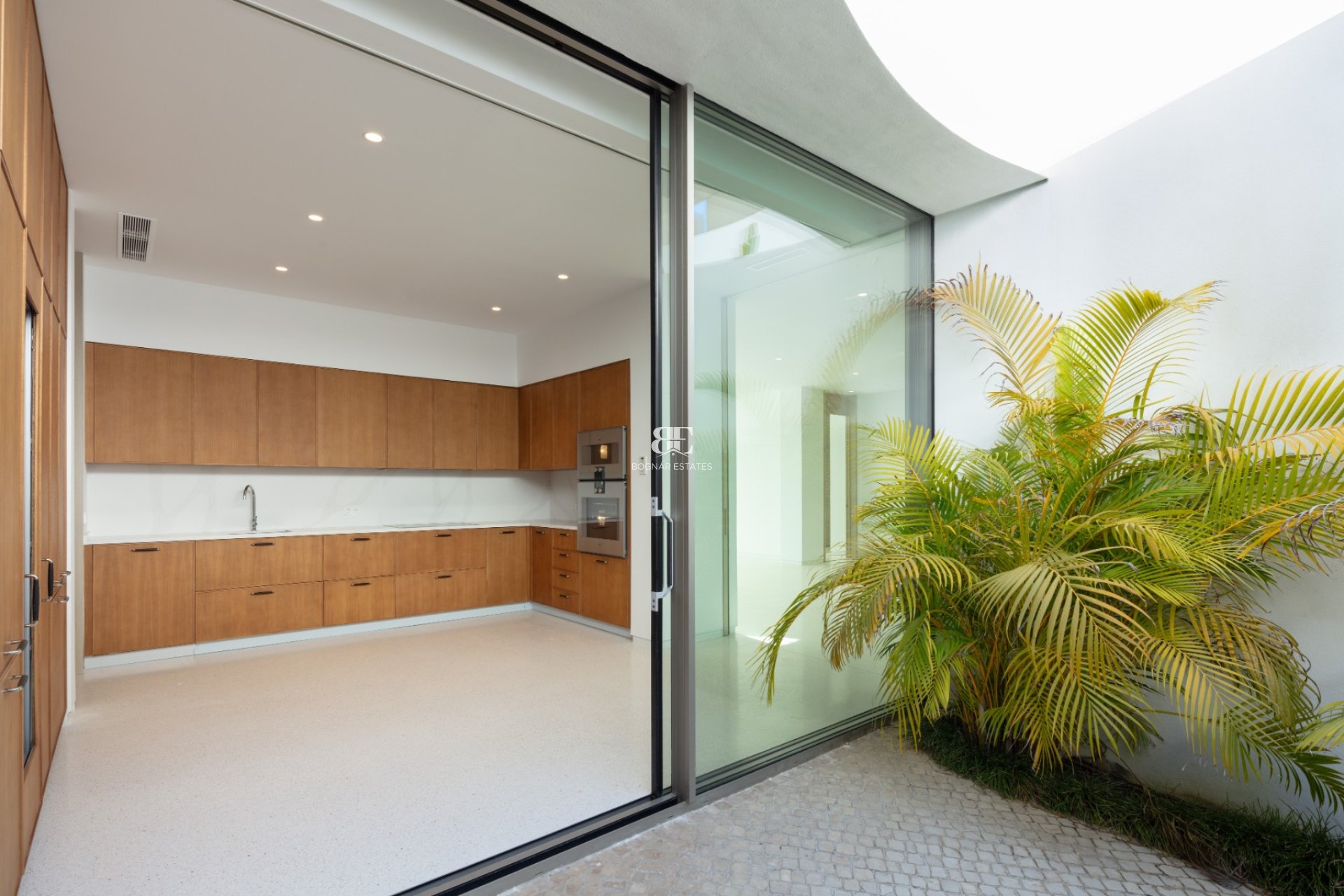Herverkoop - Villa -
Malaga - Casares
