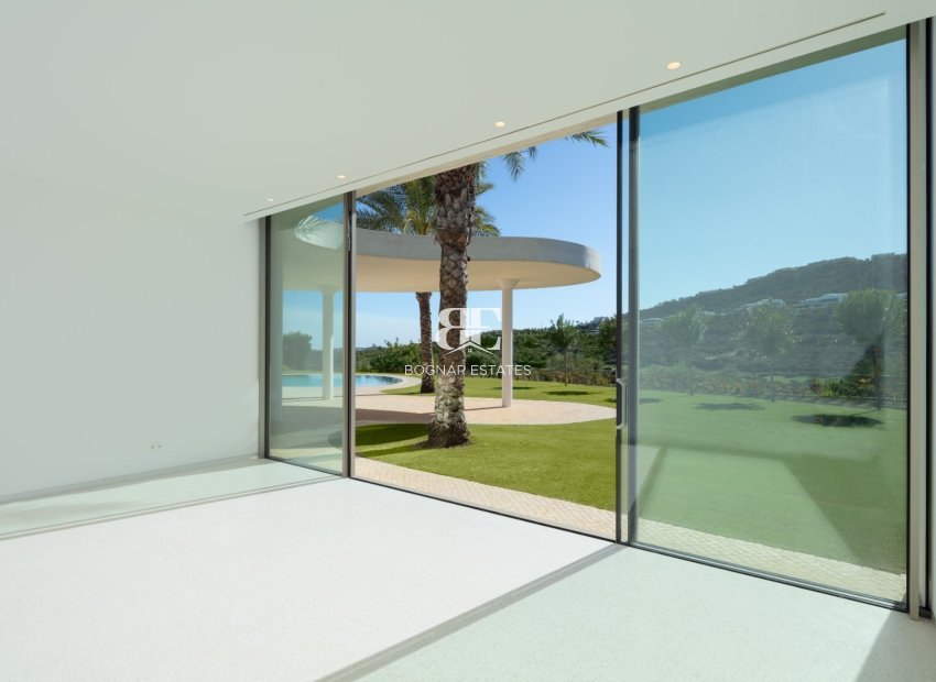Herverkoop - Villa -
Malaga - Casares