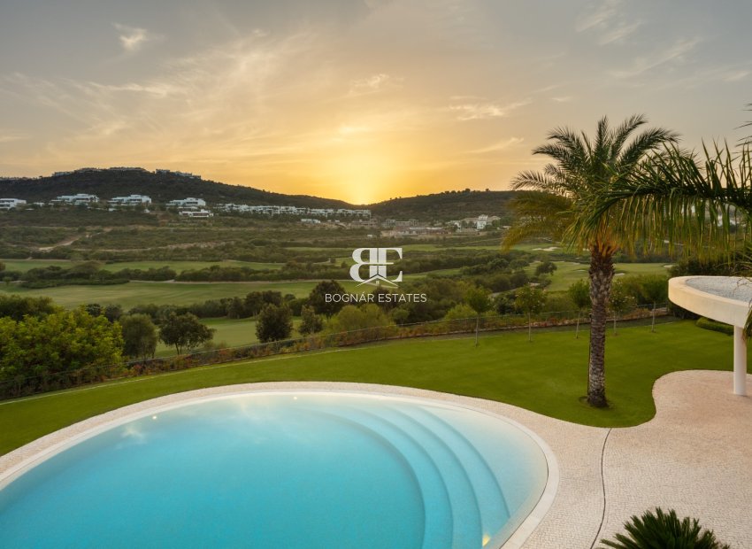 Herverkoop - Villa -
Malaga - Casares