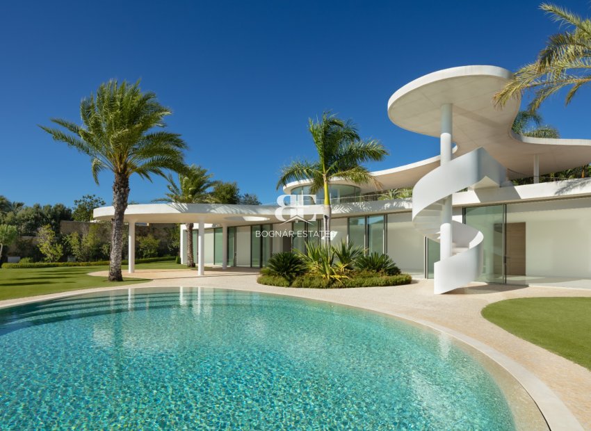 Herverkoop - Villa -
Malaga - Casares