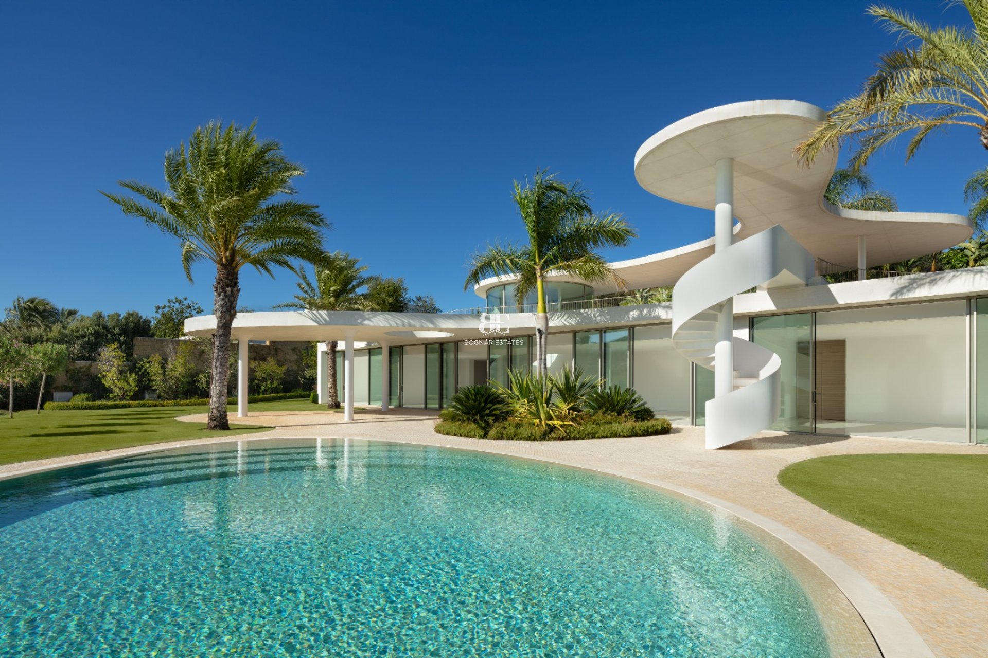 Herverkoop - Villa -
Malaga - Casares