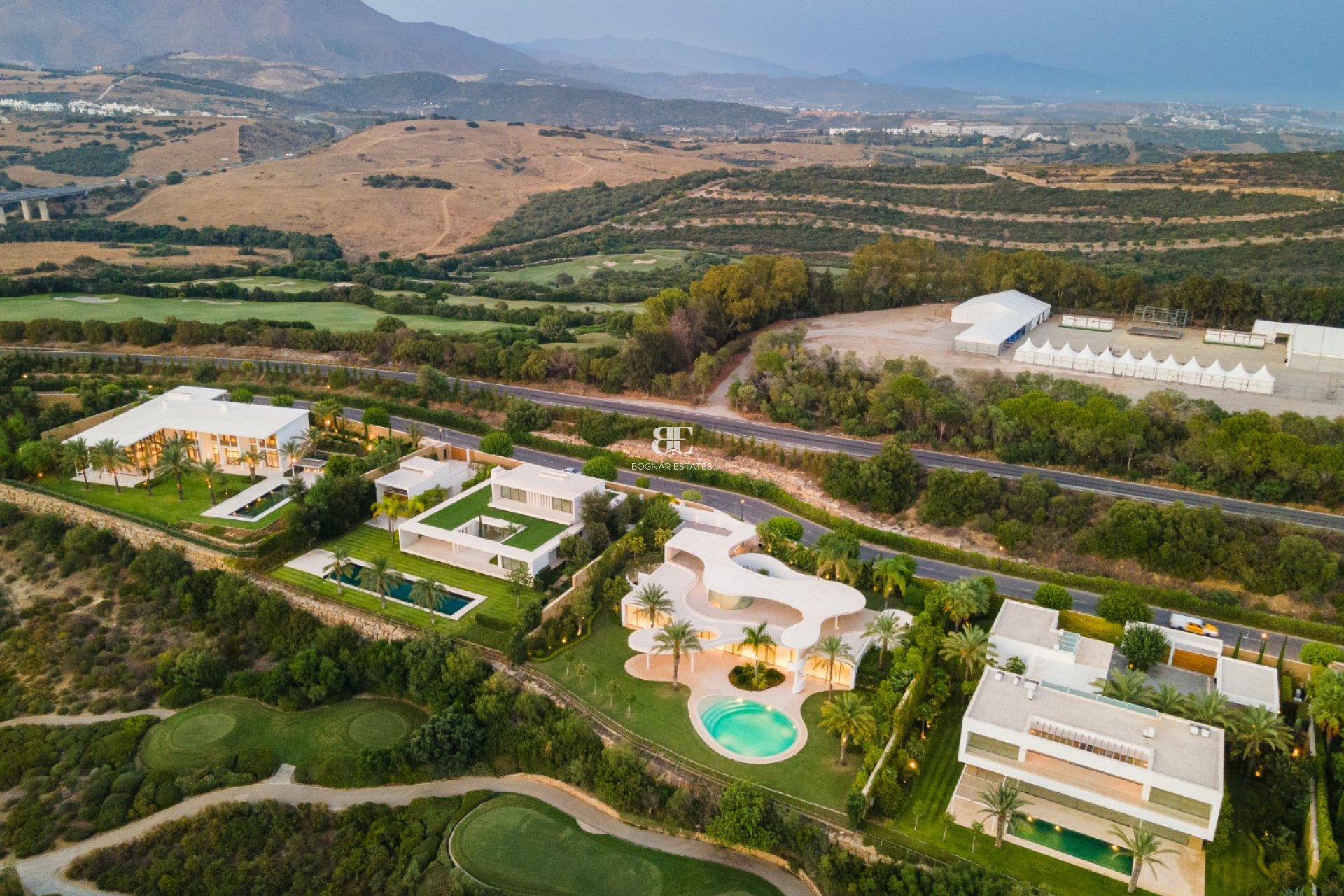 Herverkoop - Villa -
Malaga - Casares