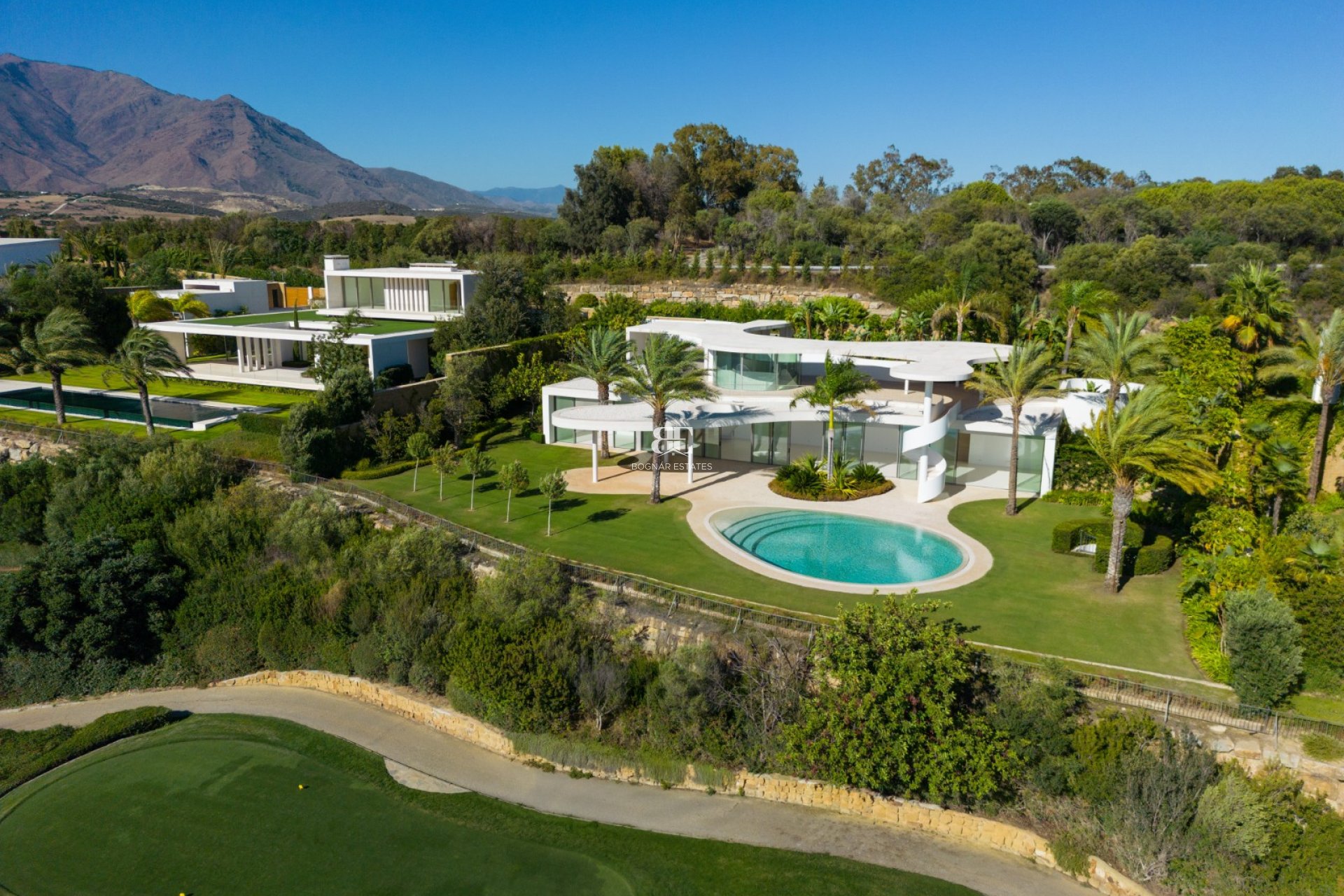 Herverkoop - Villa -
Malaga - Casares