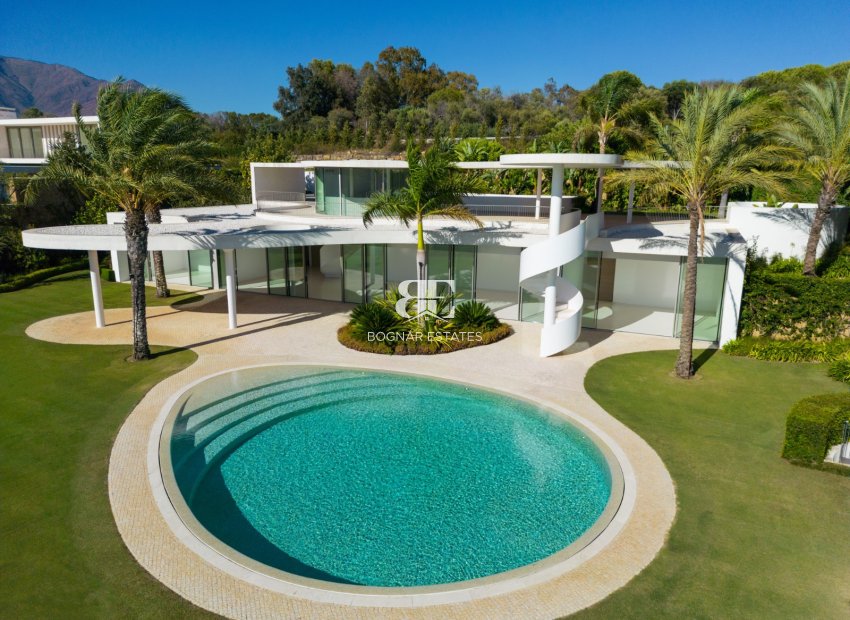 Herverkoop - Villa -
Malaga - Casares